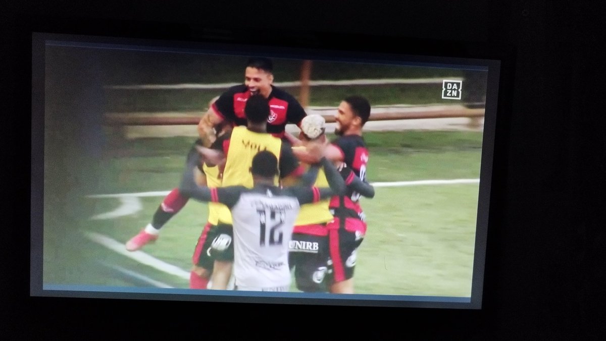 soumaisflu's tweet photo. #SerieCnaDAZN Vamos Leão 🦁 pra cima deles!!!! https://t.co/kEmgwLyrRP