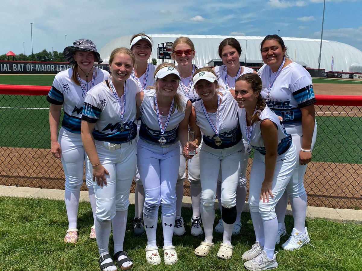 Great weekend finishing third in the USSSA IL State Championship! 

BA Leaders-
G. Bryant: .588 <a href="/Bryant16Ginny/">Ginny Bryant</a> 
S. Ewoldt: .563 <a href="/StellaEwoldt/">Stella Ewoldt</a> 
G. Halfman: .478
L. Paul: .438 <a href="/lauryn_paul/">Lauryn Paul</a> 
R. Edwards: .412