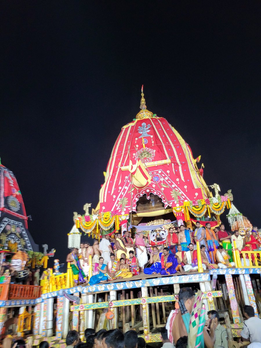 ibadalkumar's tweet photo. Dream comes true moment 😇
First time at sunabesha 
@JagannathaDhaam 
#Puri #jayjagannath https://t.co/w2diwIxtQ5
