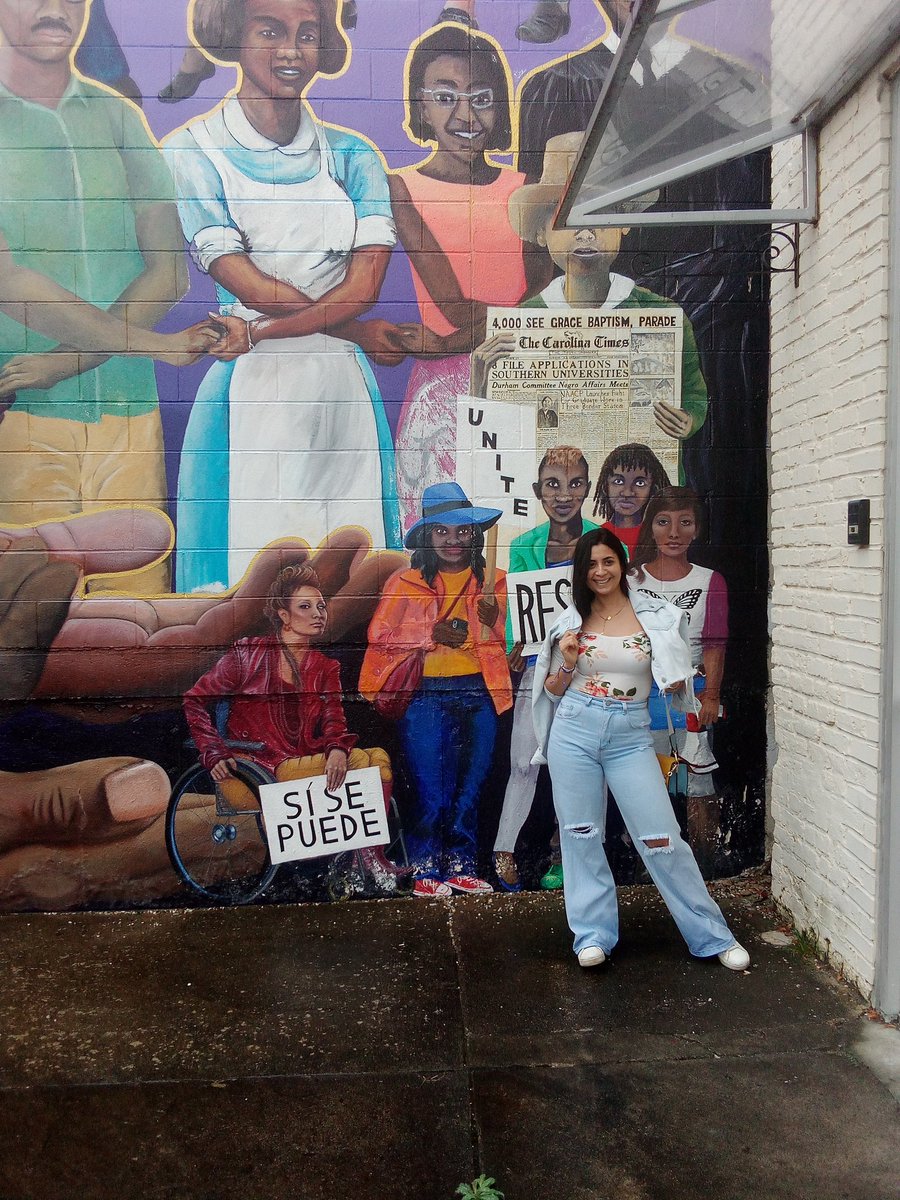 Nzinga_21's tweet photo. Group #1
#PLOrientation2022
#unitingOurWorld
@ParticipateLrng 
#muralsmuralsmurals!!! https://t.co/1zubsQYdHU