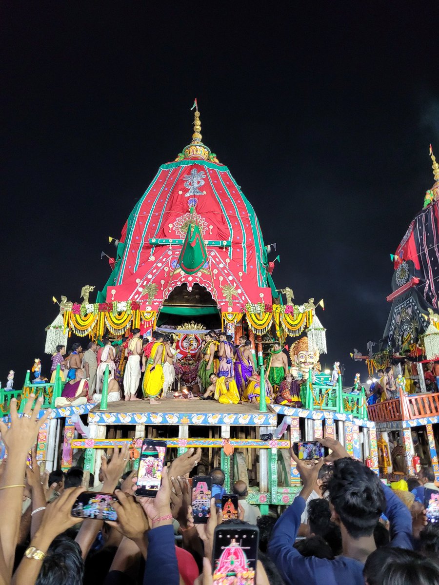 ibadalkumar's tweet photo. Dream comes true moment 😇
First time at sunabesha 
@JagannathaDhaam 
#Puri #jayjagannath https://t.co/w2diwIxtQ5