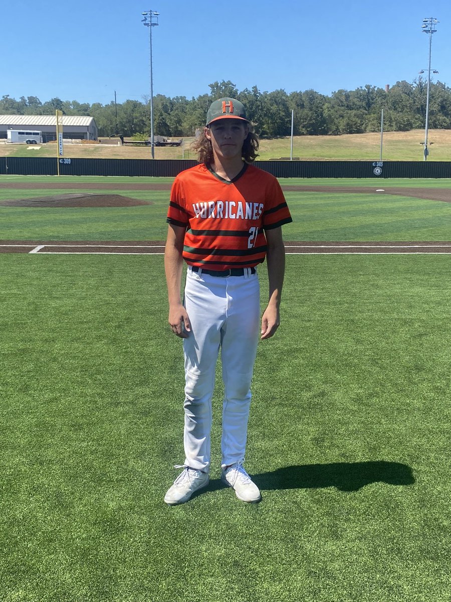 FiveToolTexas's tweet photo. #DFWClassicSS F: @2024Hurricanes 8, TRPD 16U 1, 
PoG: @PeytonFirgens 1-2, 3B, RBI, 2R, BB
Hitter: @RyanClark0 2-2, 2B, R
Notable: @RhettSawyer83 2-3 | Collin Volpe 6.0 IP, K, 4H, ER https://t.co/O4DRUNJwTz