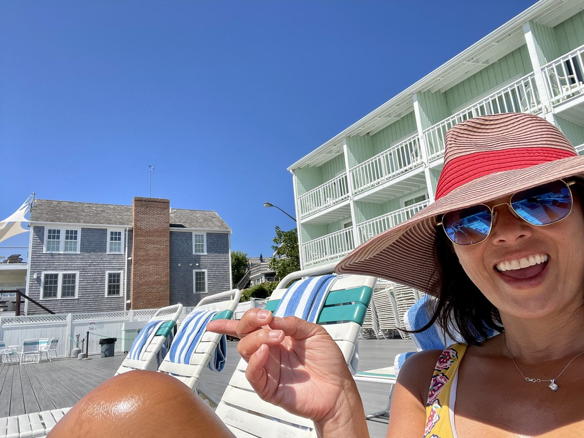 susantran's tweet photo. #191/365 Grateful for a fun last day of vacation; it included #BoatSlip pool with #DeckDaddy, Ed DJing at #Crown, and loads of time catching up with friends. #Gratitude2022 https://t.co/7Re0iYhFOw