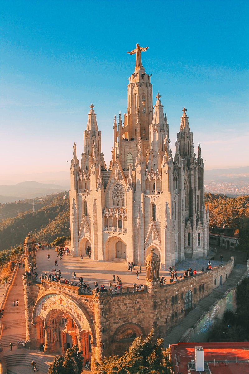 JeremyTate41's tweet photo. Church of the Sacred Heart of Jesus in Barcelona. https://t.co/fS76Aptu50