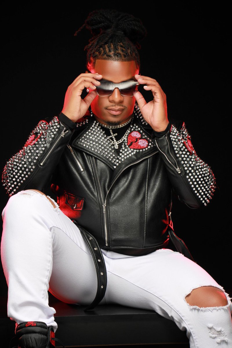 PEKentrell's tweet image. A new year comes with a lot of new possibilities. I feel so blessed for my life and grateful for it. I thank God for all that I have and many more happy moments to come. Happy Birthday to me! 🎉🎂❤️

#happybirthday