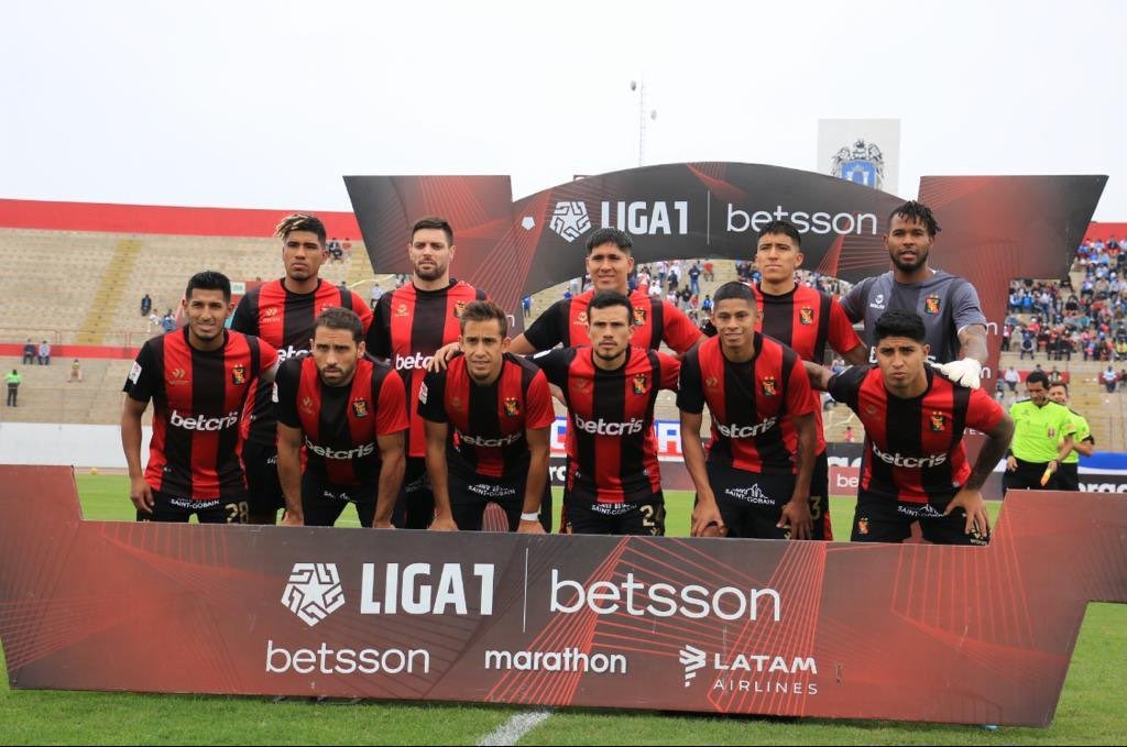 twente171's tweet photo. Empezamos el Clausura de la mejor manera!! 👊🏻🔴⚫️

@MelgarOficial @Nike @nikefootball @AlfilSports @igmasports https://t.co/h9jQIV4gav