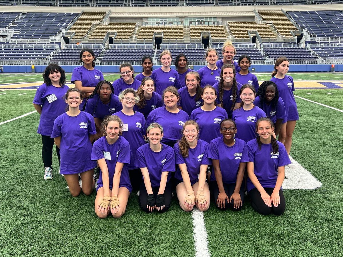 JMUColorguard's tweet photo. JMU SBC 2022:  The Chas-Slayyyys!
#jmusbc #jmusbc2022 https://t.co/jsIOwIEf59
