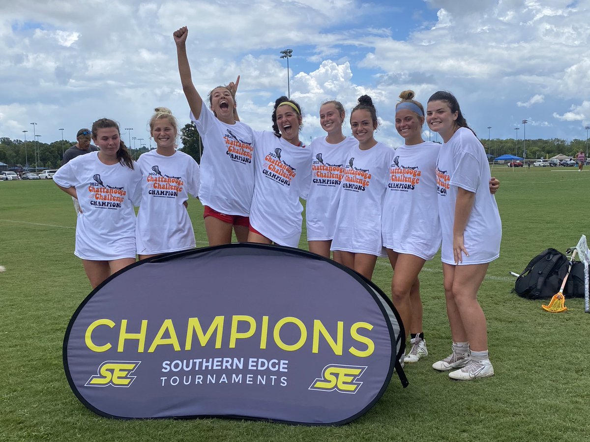 danielamarie__'s tweet photo. Wow this team. Through the ups and downs and through all of the hard work and hours of dedication, it paid off!!! Happy tshirt Sunday! Best way to end my senior summer season 🏆 https://t.co/ay1ofmuytq