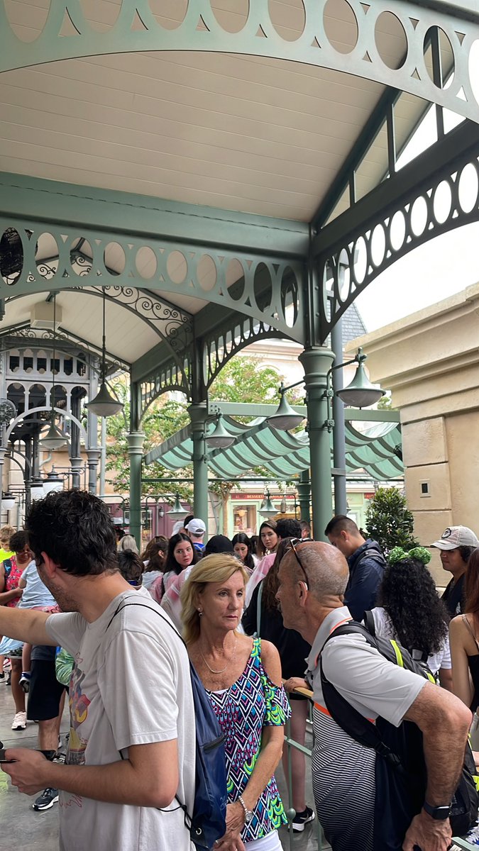 erinbookdragon's tweet photo. Standing in line for Ratatouille! Let’s #clearthelists while I’m standing here! Drop your list with a Disney gif below and tell me about you/your classroom! I’ll RT while I’m standing here in the FL heat. #teachertwitter #teachers https://t.co/3uqBqZeYFs