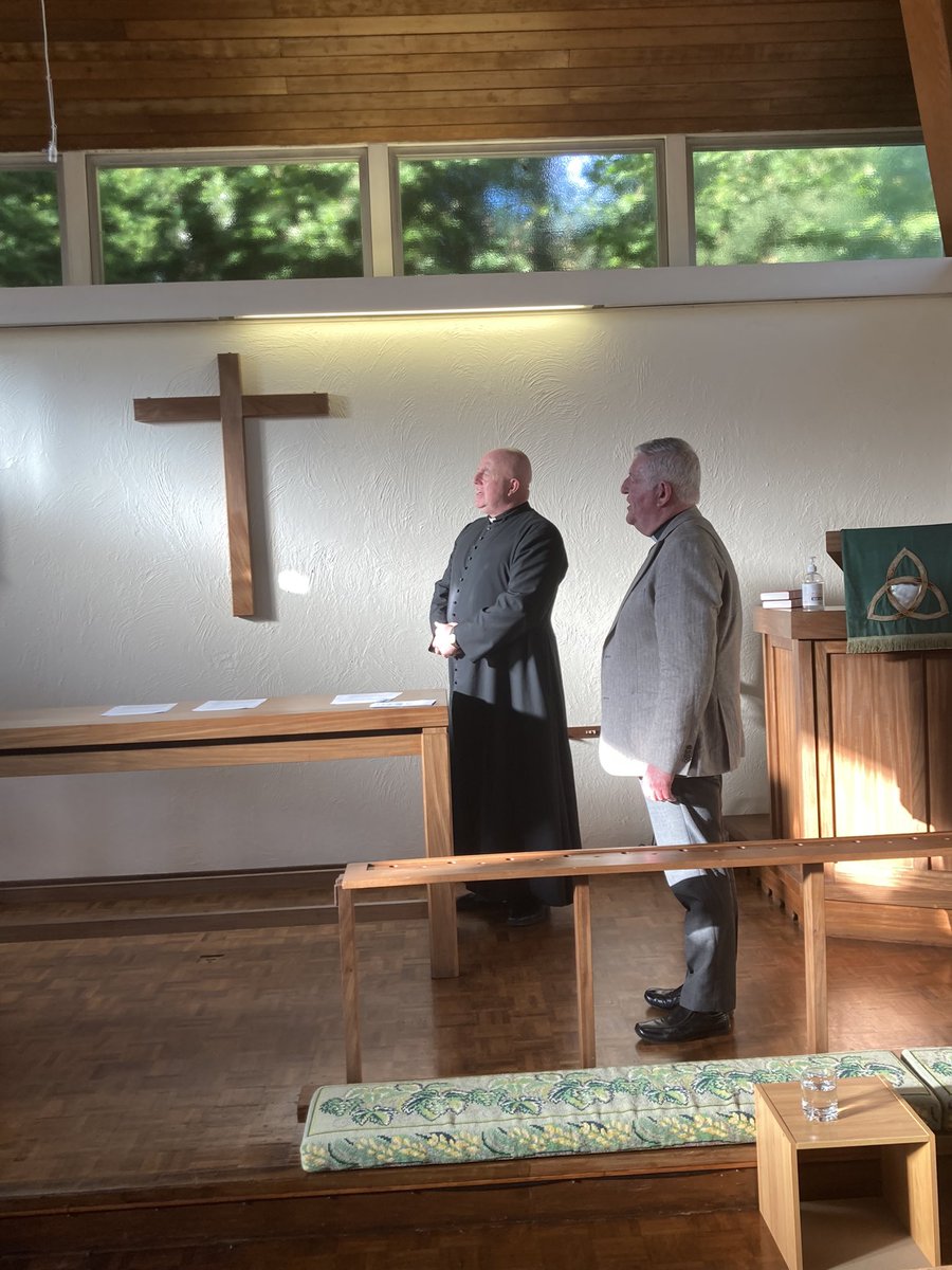 manybut1's tweet image. Great to be at the signing of a new phase of ecumenical partnership in Digswell this evening. #flexibleframework #unity