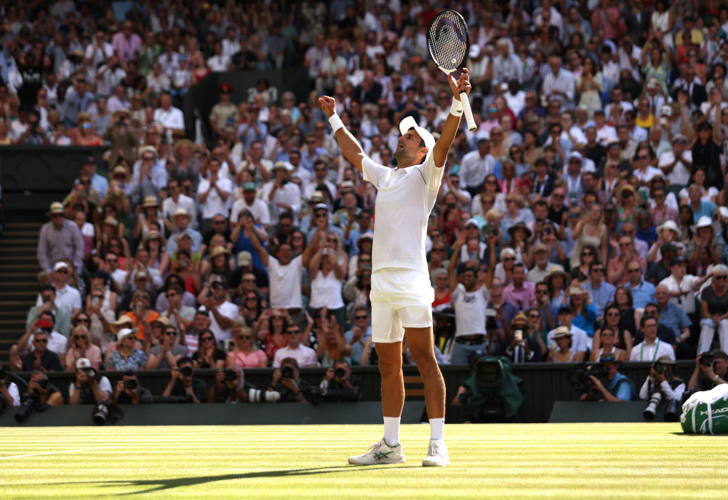 SportFinale's tweet photo. NOVAK DJOKOVIC Defeats KYRGIOS To Win Fourth Straight Wimbledon Title, 21st Grand Slam🙌👏 https://t.co/wI9c723ul4