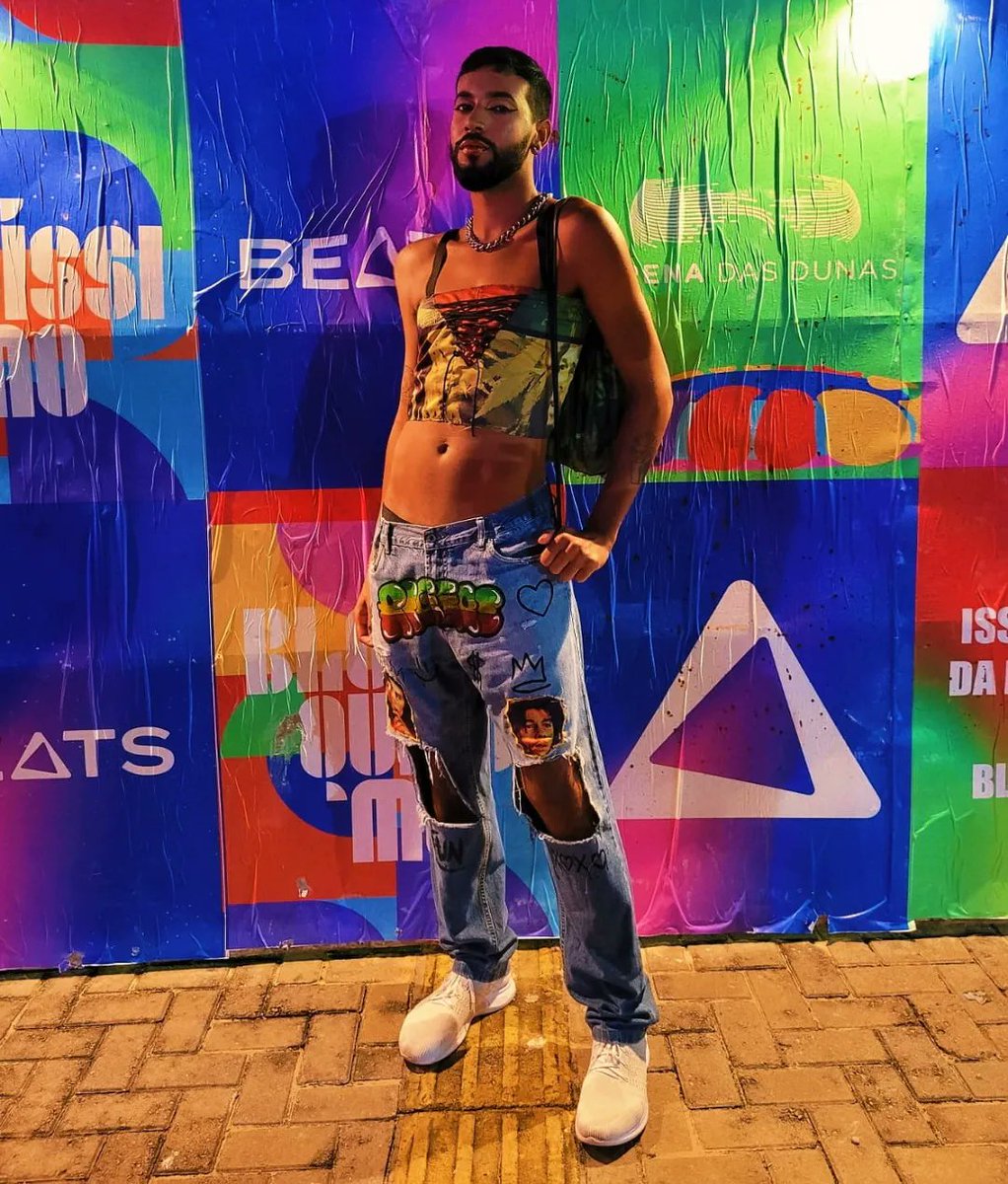 cajjuzinhoo's tweet photo. 🔥 luisa e os alquimistas - olhos de tocha 🔥
❤️💛💚 lookinho feito por mim ❤️💛💚
#BLOQUISSIMO #PrideMonth https://t.co/QY7G7dhxWm