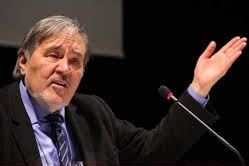 İlber Ortaylı kendisine "cahil" diyen Melih Gökçek'e cevap verdi: 
" Şu Belediye otobüsü senden 
daha Akıllı "
#TrollerYalnızDeğildir #faiz #deprem 
#kykkredi #ElonMusk #COVID19 
#SriLanka #MelihGoekcek #Kiew #ilberortayli  #RussiaUkraineWar