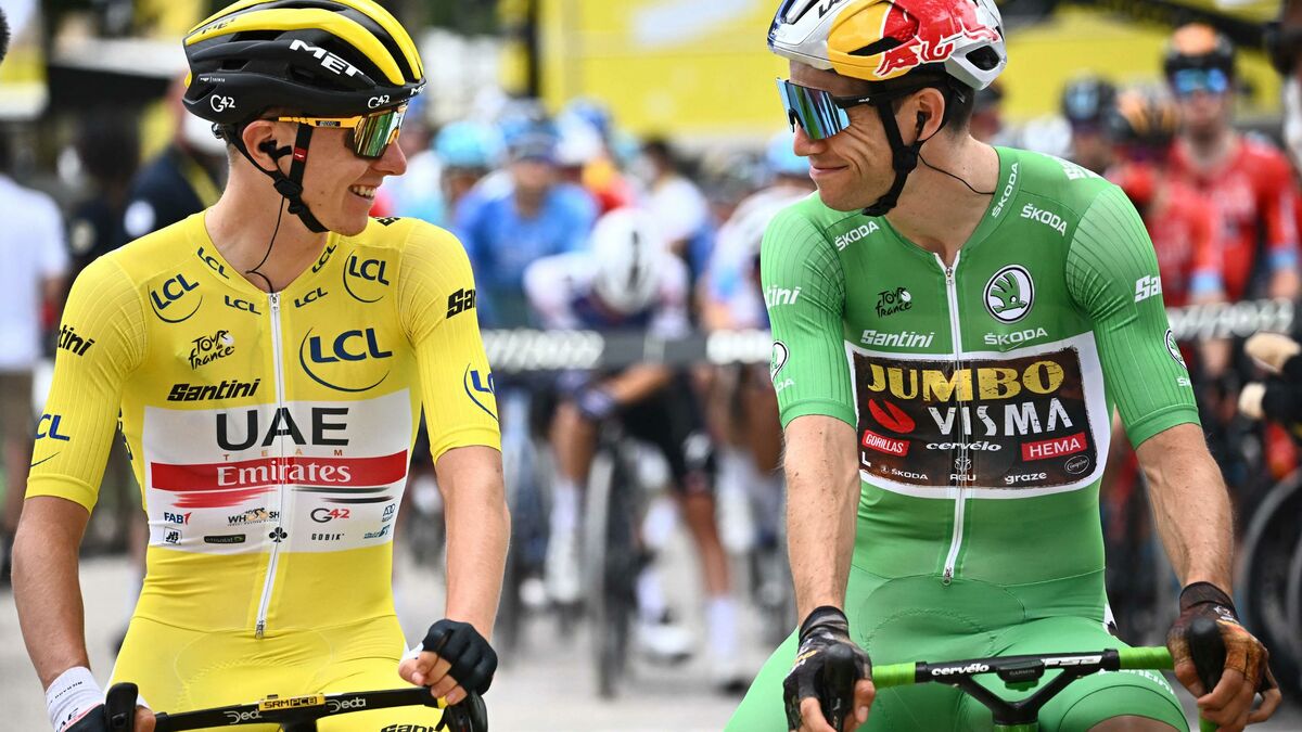 SporthubMedia's tweet photo. 🚴‍♂️  @aborysovskyi и @Riverside_UKR обсуждают главные события первой недели Тур де Франс.

🔥 Погачар и Ван Арт проводят фестиваль двух актеров, новый генеральщик Инеоса, главные неудачники и что смотреть на втор��й неделе.

https://t.co/pwbkuhEyAN https://t.co/fN9GmrMmEa