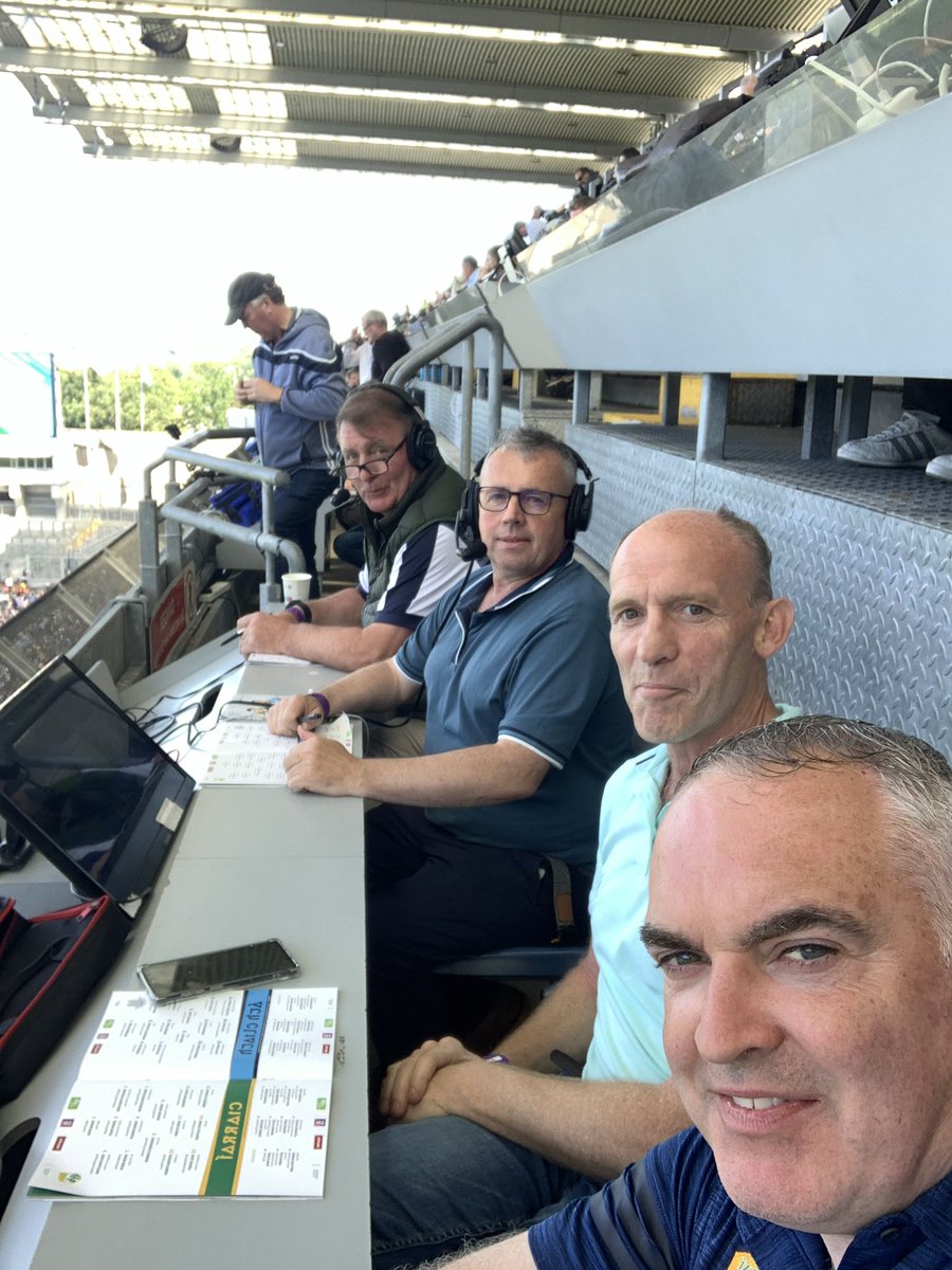 What a day with theses men if only people could see us when that point went over <a href="/BillyosheaPuck/">Billy O'Shea Killorglin</a> and myself jumping on top of @moynihan_tim and Ambrose while he was talking and jumping as well .💚💛”Seanie your sum man “