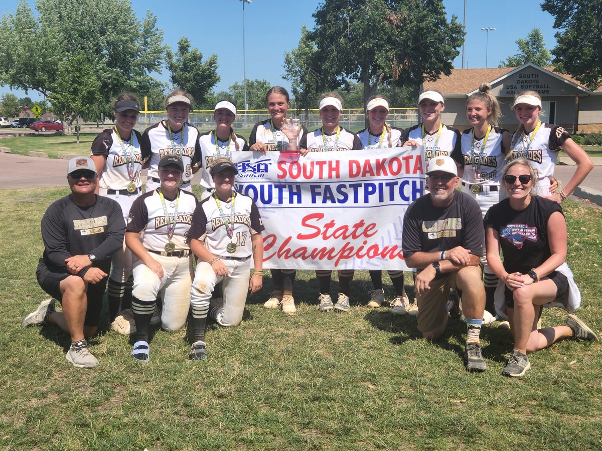 drennies16's tweet photo. Your 2022 16u State Champions! These girls fought so hard today, we're so proud of them! Thanks to Hoops, Marlee and Greg for coaching us today https://t.co/eGmYOLO0bq