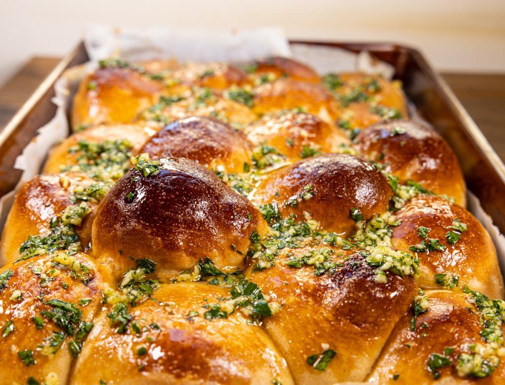 We served up <a href="/Olia_Hercules/">Olia Hercules 🇺🇦🇬🇧</a> delicious Ukrainian Garlic Bread at our Charity Ukrainian Supper Club last night, all proceeds going to 2 worthy charities in Ukraine 🇺🇦 #cookforukraine