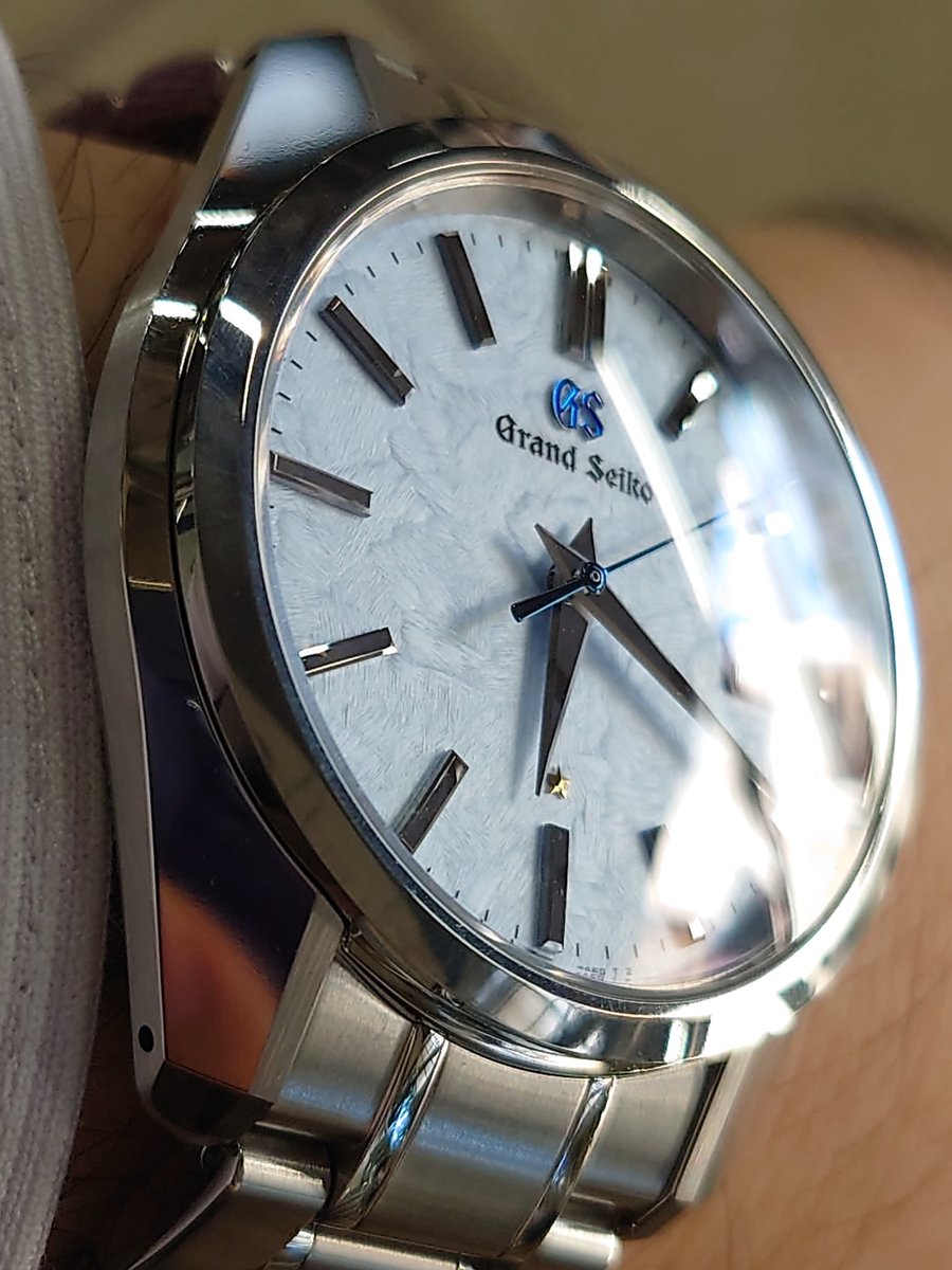 MillionsTwit's tweet photo. ボンバーマンのご査収のほど、お願いいたしますすす(笑)

#ボンバーマン
#SEIKO https://t.co/Kg5KWGal5e