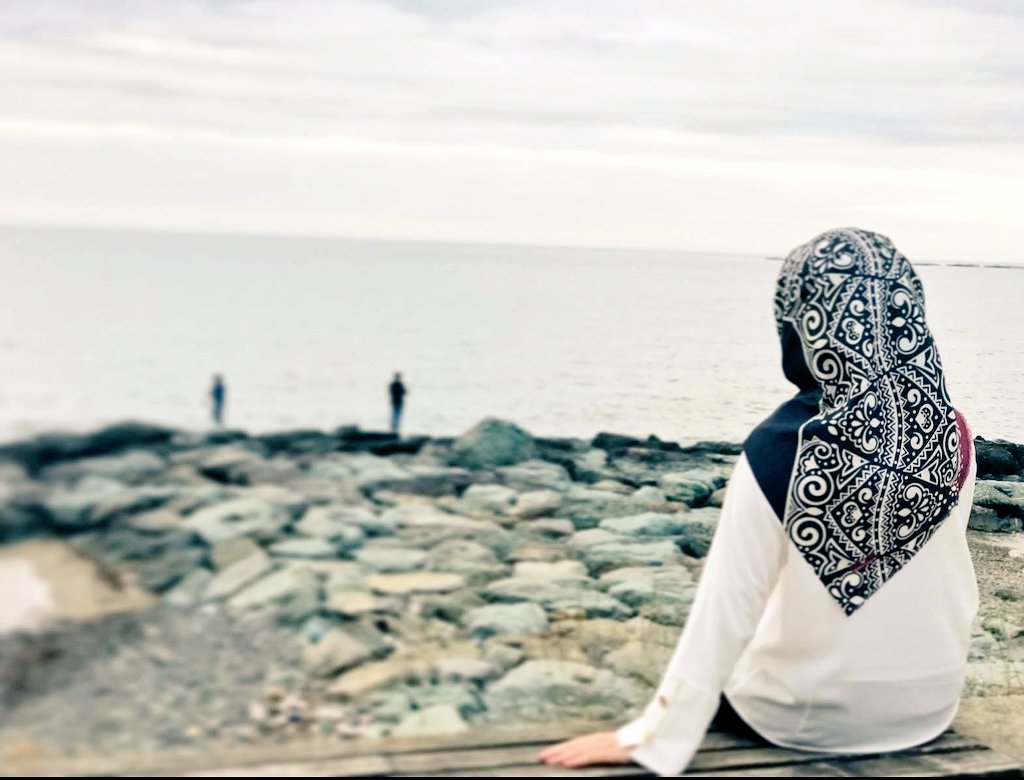 Bazen saatlerce öylesine bakakalırsın 
 
#karadeniz