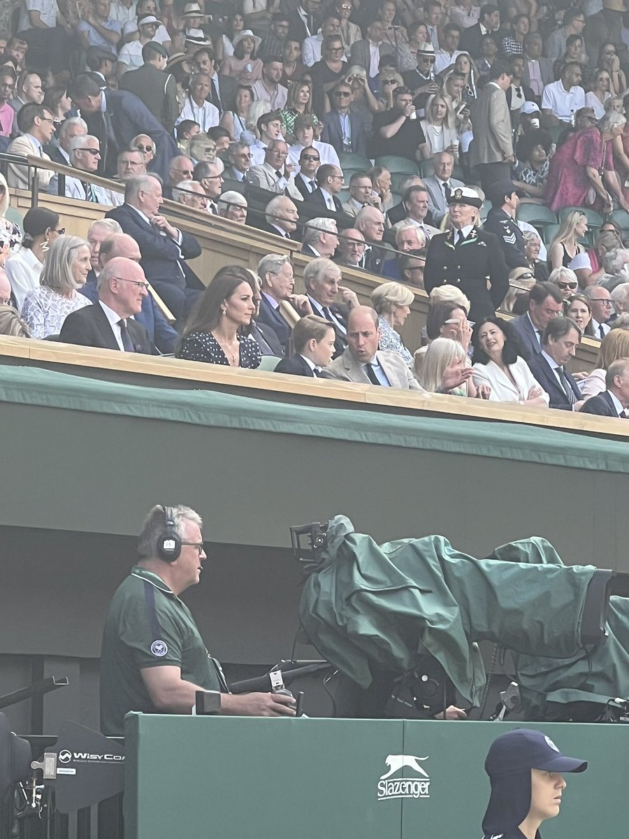 Look who I spotted in the Royal box today at #Wimbledon ....The Duke & Duchess of Cambridge with Prince George 😍 

#Royal #TheCambridges #PrinceWilliam #KateMiddleton
#PrinceGeorge #Tennis #WimbledonFinal
#RoyalFamily #FutureKings