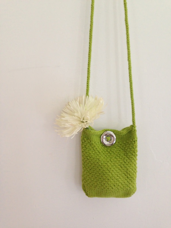 LilChurchKnits's tweet image. This little bag is all you need to hold your keys, your phone and you... littlechurchknits.com littlechurchknits.com
#littlechurchknitsfreebonus #freebagpattern #knitwithcotton #beansproutcrossbodybag
#knittersofinstagram #deepsouthknitting  #simpleknittedbag #easytravelknits