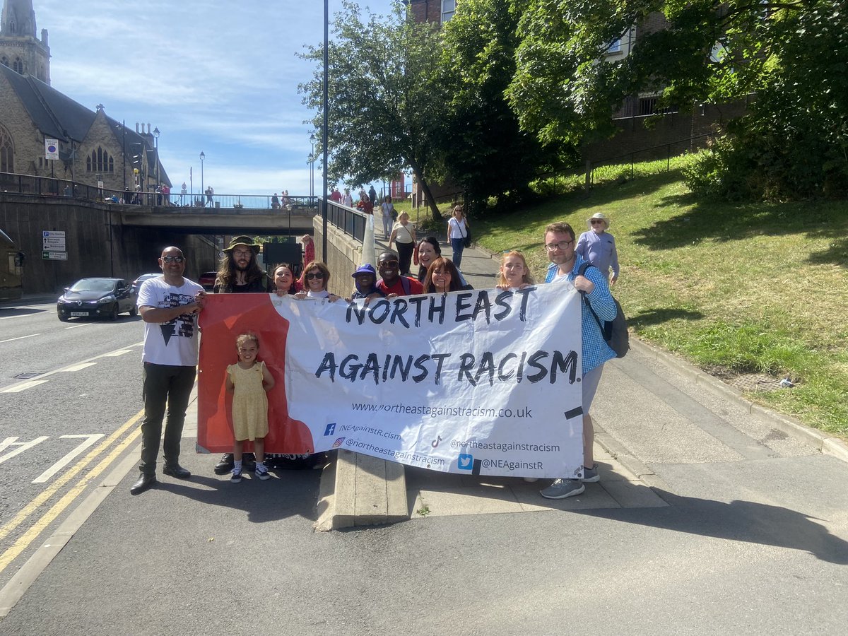 Lisa Pringle (@lislis_p) on Twitter photo My 5 year olds first ever <a href="/DurhamGala/">Durham Miners' Gala</a> and it was amazing. In solidarity with <a href="/NEAgainstR/">NEAR - North East Against Racism</a> #DurhamMinersGala2022 #fuckthetories #nopersonisillegal #killthebill #socialists My 5 year olds first ever <a href="/DurhamGala/">Durham Miners' Gala</a> and it was amazing. In solidarity with <a href="/NEAgainstR/">NEAR - North East Against Racism</a> #DurhamMinersGala2022 #fuckthetories #nopersonisillegal #killthebill #socialists