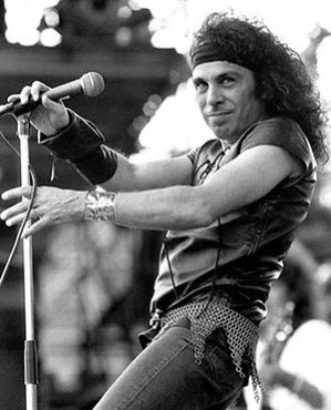 MarubeniTakashi's tweet photo. Good morning😃
I'm listening to #Dio ”#LiveTracks“ on my commute🚃🚃💨
Have a good day👍✨
#RonnieJamesDio🎤 https://t.co/nH2dxIkNZo