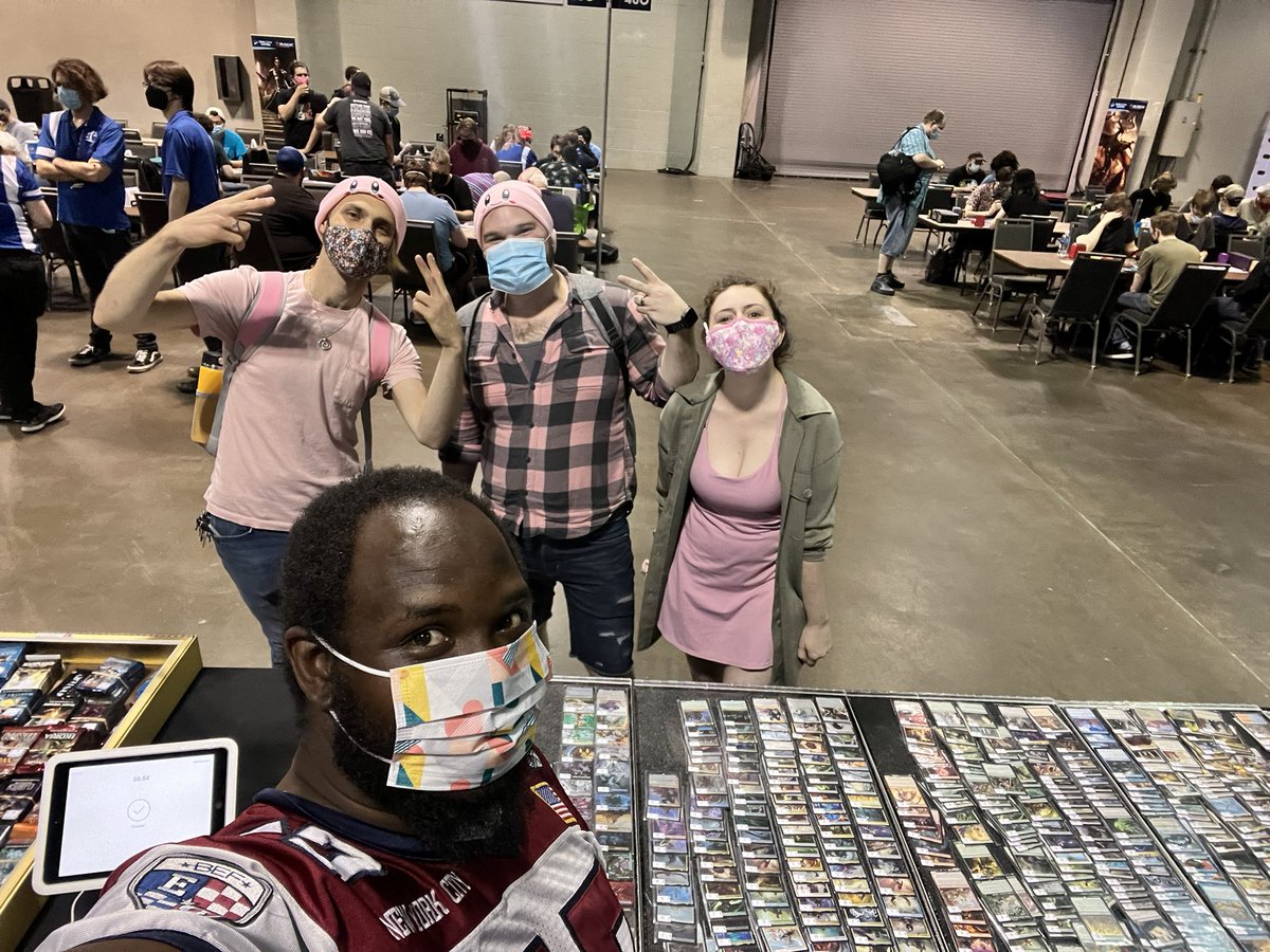 dablacksplash's tweet image. The #pinksquad #scg #syracuse ! Great people great vibes! Thanks for the awesome weekend #hotsaucegames