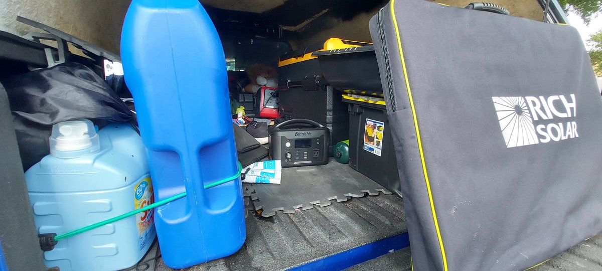 da_minister13's tweet photo. A weekend of roughing it. Solar, butane stoves, 7 gallons of water, a tarp & a 59 qt fridge freezer.
It was hot, inconvenient & uncomfortable...that was the intent tho.
#PracticeYourPrepping
#BecomeComfortableBeingUncomfortable
#OffgridPractice https://t.co/p4Cu4s6c0j
