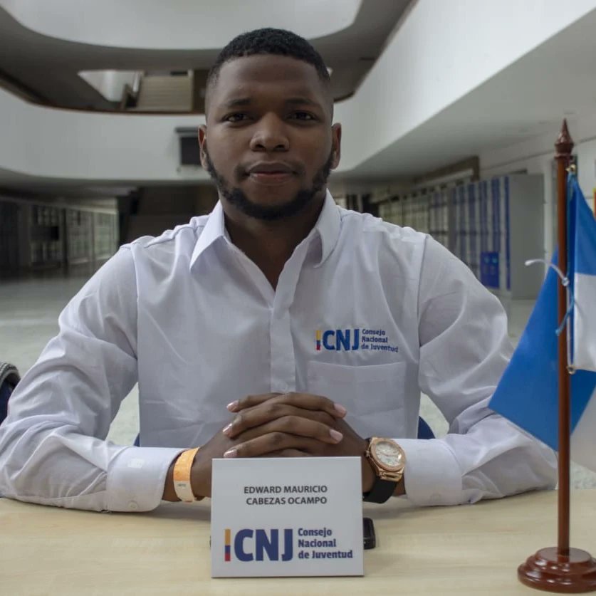MauricioCo01's tweet photo. Ser parte del Consejo Nacional de Juventudes en representación del Departamento del Valle del Cauca es un honor.

Tenemos muchos retos  a nivel nacional y estamos dispuestos a trabajar para seguir abriendo caminos al presente y futuro de Colombia... ¡LAS JUVENTUDES!  🇨🇴✊🏾 https://t.co/yFajpKlCIG