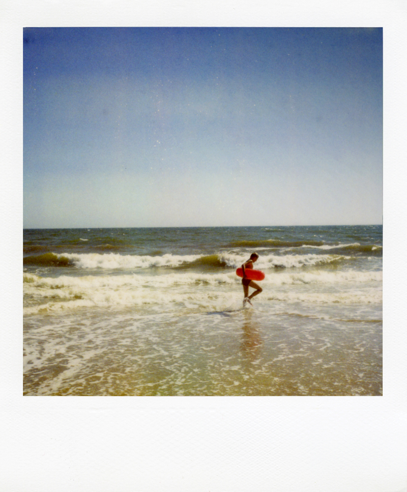 HiginioCoronel's tweet photo. #polaroid https://t.co/7I1OVA1xG0