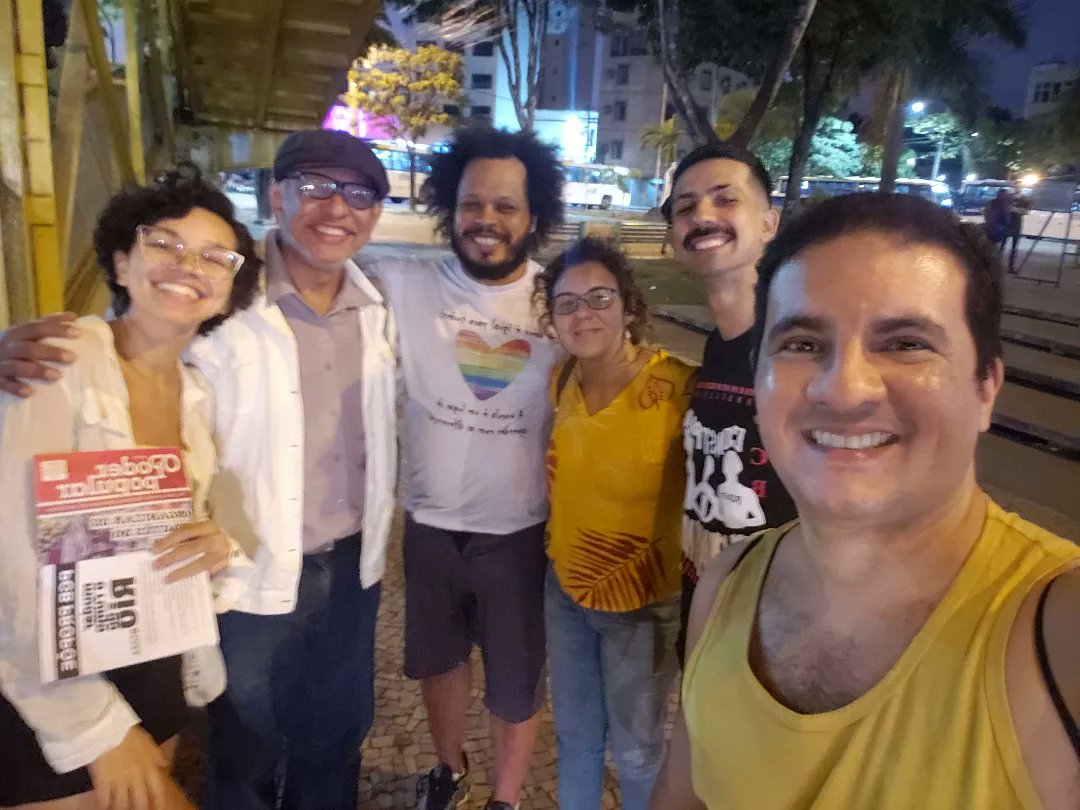 gabrimarquespcb's tweet photo. Entre sexta e domingo, a caravana do #PoderPopular cumpriu agenda de pré-campanha no Sul Fluminense: panfletagem na Praça Juarez  Antunes, em Volta Redonda; 
#PCB100anos 
#RJ #RiodeJaneiro #PCBRJ #SofiaManzanoPCB 
#EduardoSerraPCB #HiranRoedelPCB #GabrielMarquesPCB #CoqueiroPCB https://t.co/nZuuYvJBdr