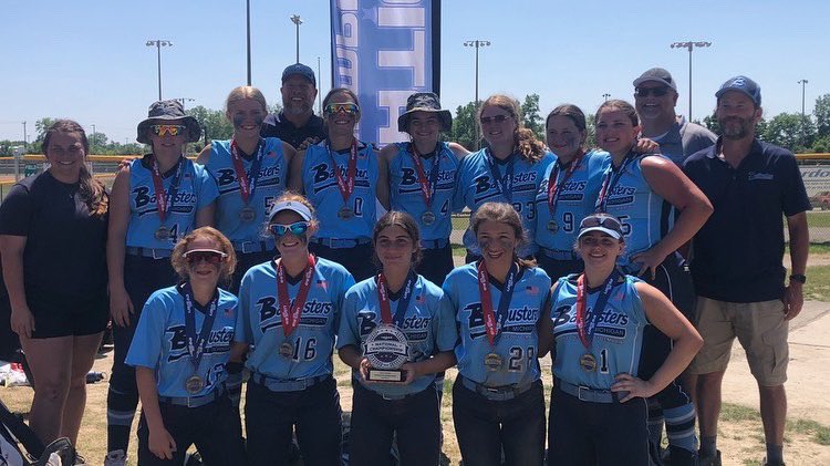 Took 3rd this weekend at the Great Lakes Nationals Tournament🤍💙 Great work ladies🙌 <a href="/BBKanakry/">Batbusters Kanakry</a> <a href="/MBatbusters/">Michigan Batbusters</a> <a href="/CHSMonarchAthl/">Cabrini Monarch Athletics</a>