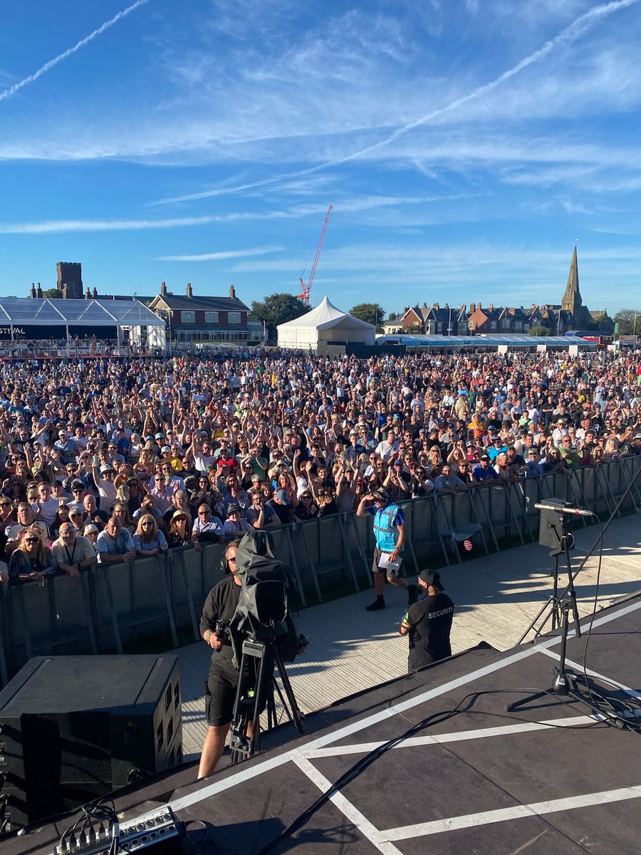 Tim Burgess tweet media