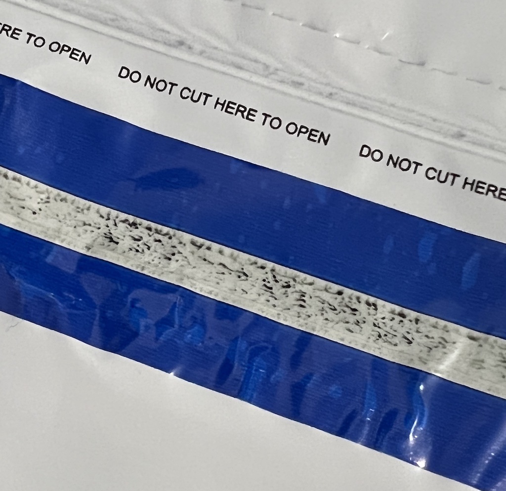 Ever wanted to know what temperature a B-Sealed tamper evident bag heat sensitive strip starts turning black at? Spots start appearing just below 40 degrees celsius. Not very hot at all 🥵 I will still beat you BAG!!!! #tamperevident #physicalsecurity #hacking