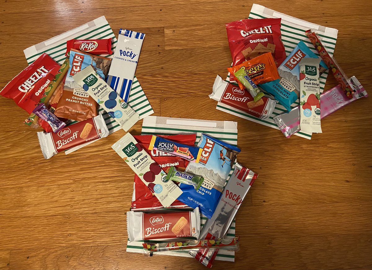 trashb0rb's tweet photo. san francisco insomnia‼️

I’ll have 100 snack packs available if somnies get hungry while waiting in line on the day of the sf dreamcatcher concert on july 14! 🍬

no mask, no snacks 🙅🏻‍♂️🚫

#Dreamcatcher #DreamcatcherInSF #DreamcatcherInUSA #DreamcatcherWorldTour #Insomnia https://t.co/K1BrPeilC3