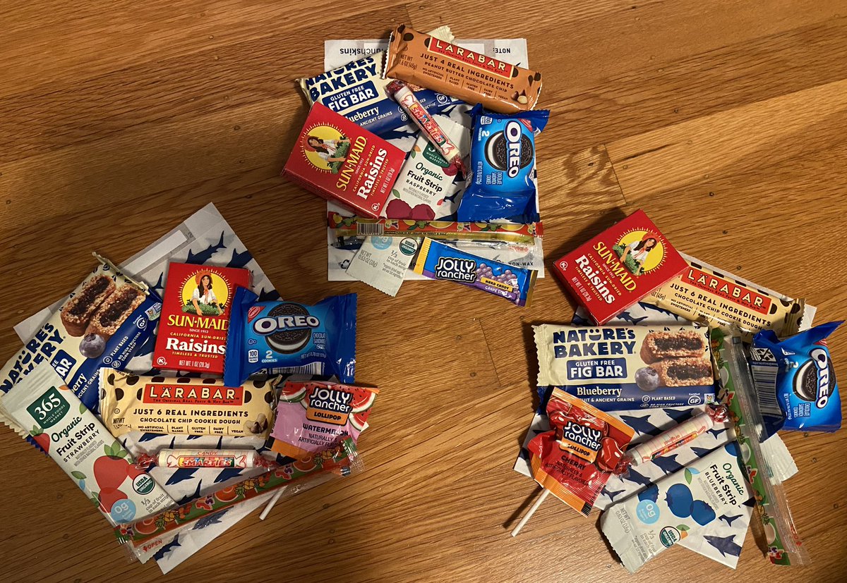 trashb0rb's tweet photo. san francisco insomnia‼️

I’ll have 100 snack packs available if somnies get hungry while waiting in line on the day of the sf dreamcatcher concert on july 14! 🍬

no mask, no snacks 🙅🏻‍♂️🚫

#Dreamcatcher #DreamcatcherInSF #DreamcatcherInUSA #DreamcatcherWorldTour #Insomnia https://t.co/K1BrPeilC3