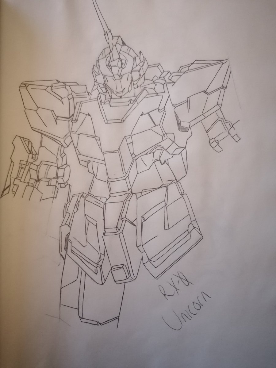 Danny2kd's tweet photo. @yumesan_yume This is amazing! I used to try and draw gundams but this pic ruined my motivation, I could never get the arm right... May pick up the pencil again and hopefully be half as good as you one day lol https://t.co/92fOnq6wk6