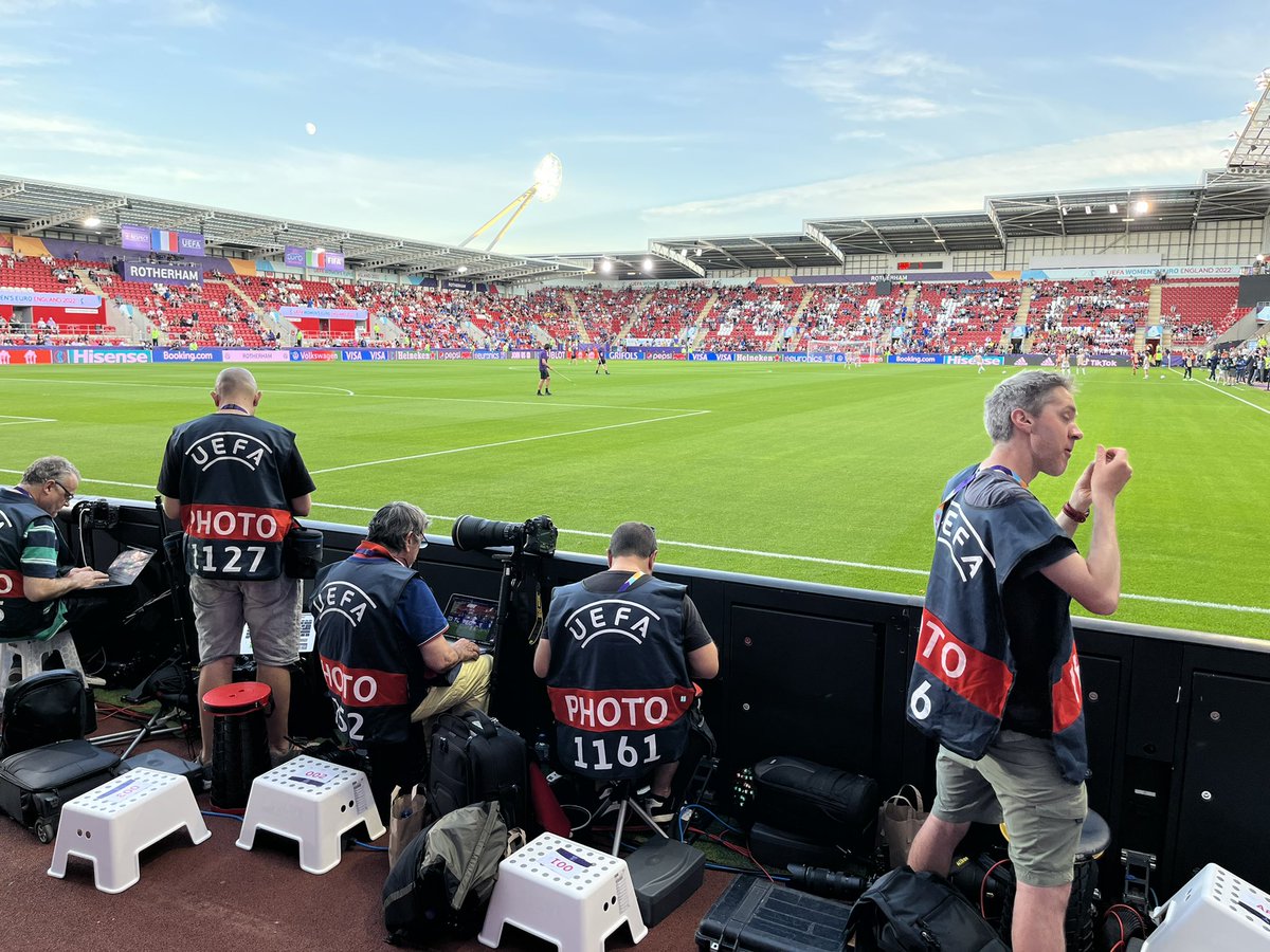 ✅ First women’s football match ✅ First UEFA tournament game ✅ First 5-0 half time score #womenseuros2022