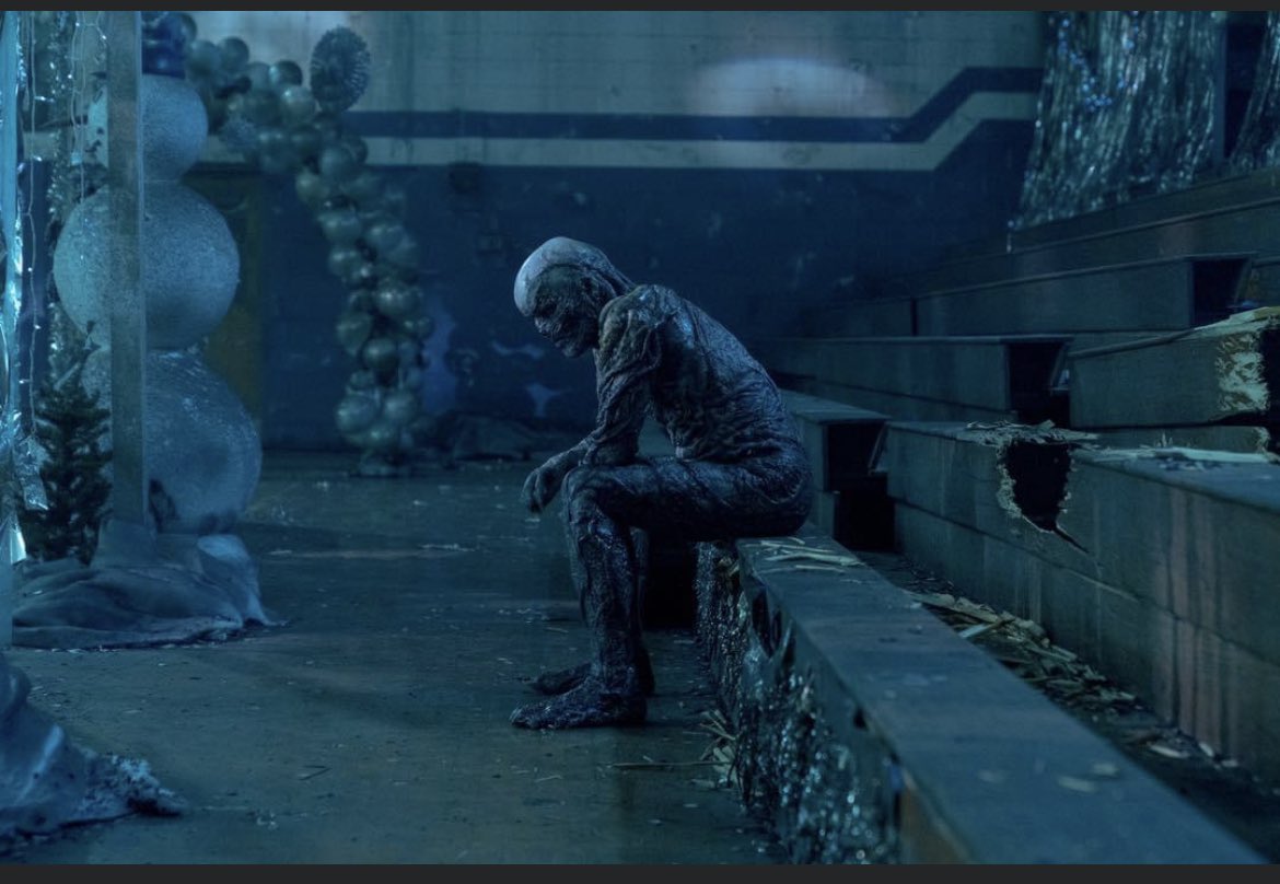 jerssayd's tweet photo. Quiero abrazar a Vecna, yo también he tenido temporadas difíciles. #strangerthigs https://t.co/5wtRNnG1Xm