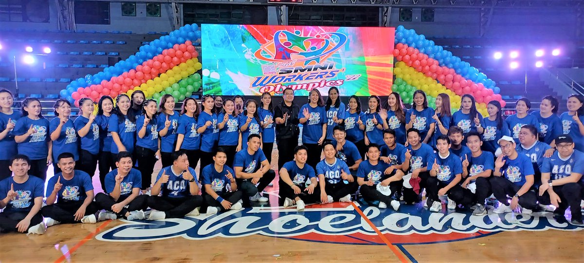 samgutzsmni's tweet photo. Thank you so much .@PastorACQ from BLUE TEAM!
With us is our @smninews President, Dr. Marlon Rosete who celebrated his birthday 🙂 Cheers to more celebrations and exciting games ahead!
#SMNIworkersolympics
#blessedlife #teamCommitted https://t.co/Vu3jKHFEkd