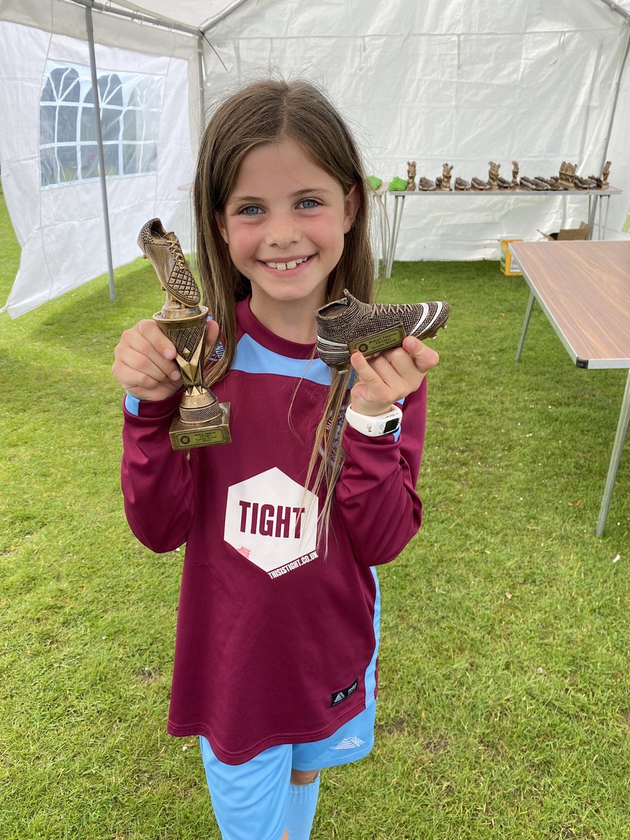ldale81's tweet photo. @ao @HisenseUK I would bring my 8 year old football mad daughter Amelia! Obviously not on Twitter but hopefully Dani @DeluxeBlooms can babysit my other two so we can go! ⚽️♥️⚽️🙏🤞🍀⚽️👏⚽️ https://t.co/E27Y4N0FY9