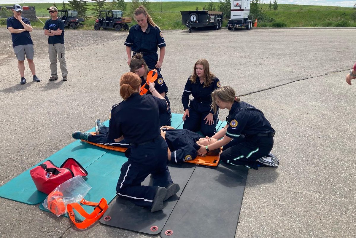 emsfoundation's tweet photo. The #abemsfoundation congratulates these 23 young women who have just graduated from the inaugural #CampCourageyyc! The Foundation was proud to present them each with their own #firstaidkits. #yourEMS #CalgaryFireDepartment, #CalgaryPoliceService, #CalgaryPoliceYouthFoundation https://t.co/eqWRgF7nkx