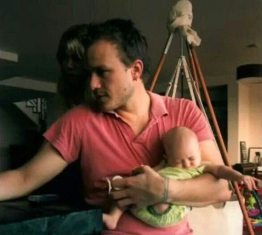 heathsarchive's tweet photo. heath ledger &amp; his daughter matilda https://t.co/TU4ZeyzYBk
