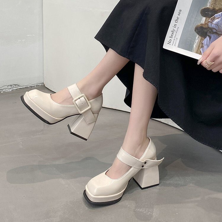 ShopeeAesthetic's tweet photo. Jennie Heels: https://t.co/oQYw8lgPsJ https://t.co/8bGeRsgWGS
