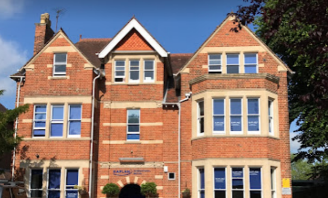 studydestiny's tweet photo. [England]Kaplan International English Oxford

- interesting life in Oxford, a friendly and comfortable city
- Professional, friendly, helpful staff and teachers
- Small class sizes and modern resources

For more information
https://t.co/4jSoPYAjB2 https://t.co/nUqaO7tzmq
