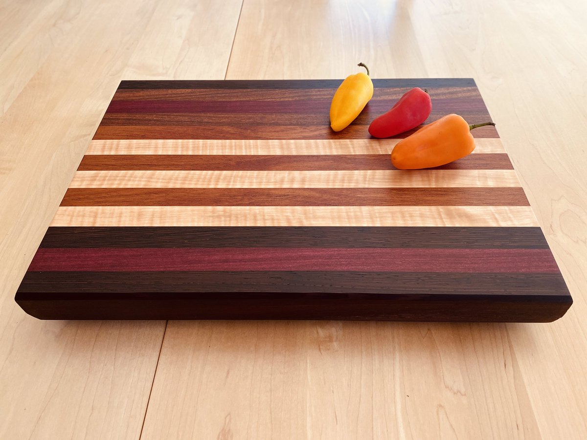 FishOnFlyFish's tweet photo. This Edge Grain Serving Board is 16" x 11 1/2" x 1 1/2". This board is made with Wenge, Purple Heart, Bocote and Tiger Maple.

#flyfish #flyfishing #fishoncustomrods #flyfishingnation #whiskey #wine #bourbon #girlswhoflyfish #cabinlife https://t.co/AuTbFH5tii
