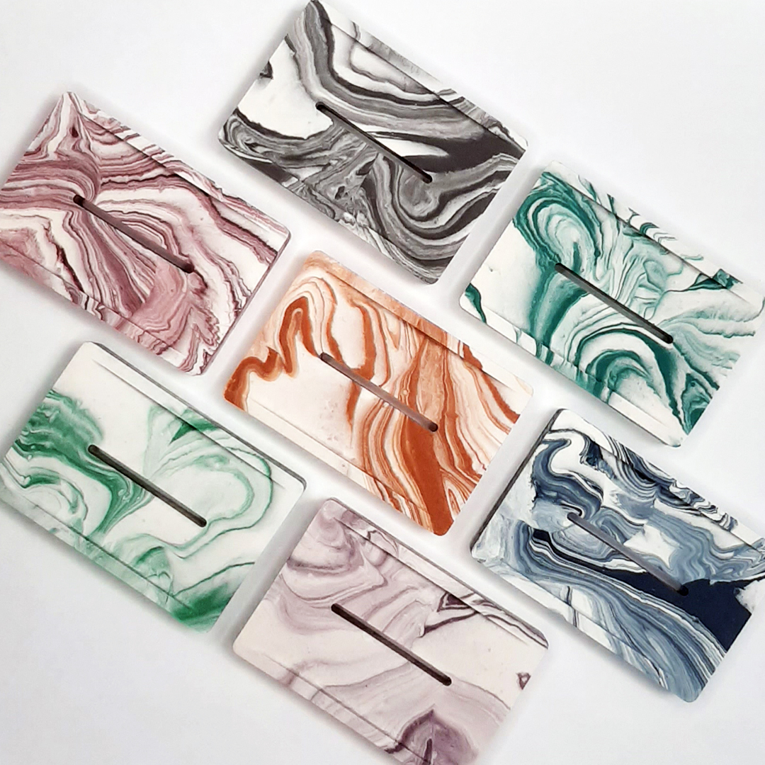 Statement soap dish, yes please! Brighten up your bathroom or kitchen with our marbled Jesmonite soap dishes. We take orders for specific colours. 
zenaandrose.com/collections/ho…

#jesmonitehomeware #homewaresaddict #makersgonnamake #jesmoniteuk #bathroominspo #bathroominspiration