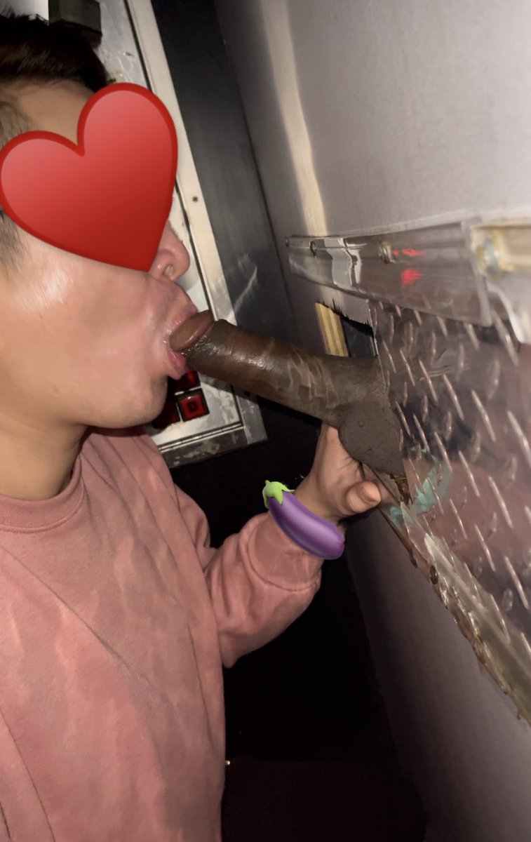 gloryholehole's tweet photo. @flexguyz Ok we doing same thing https://t.co/EoQuScMopH