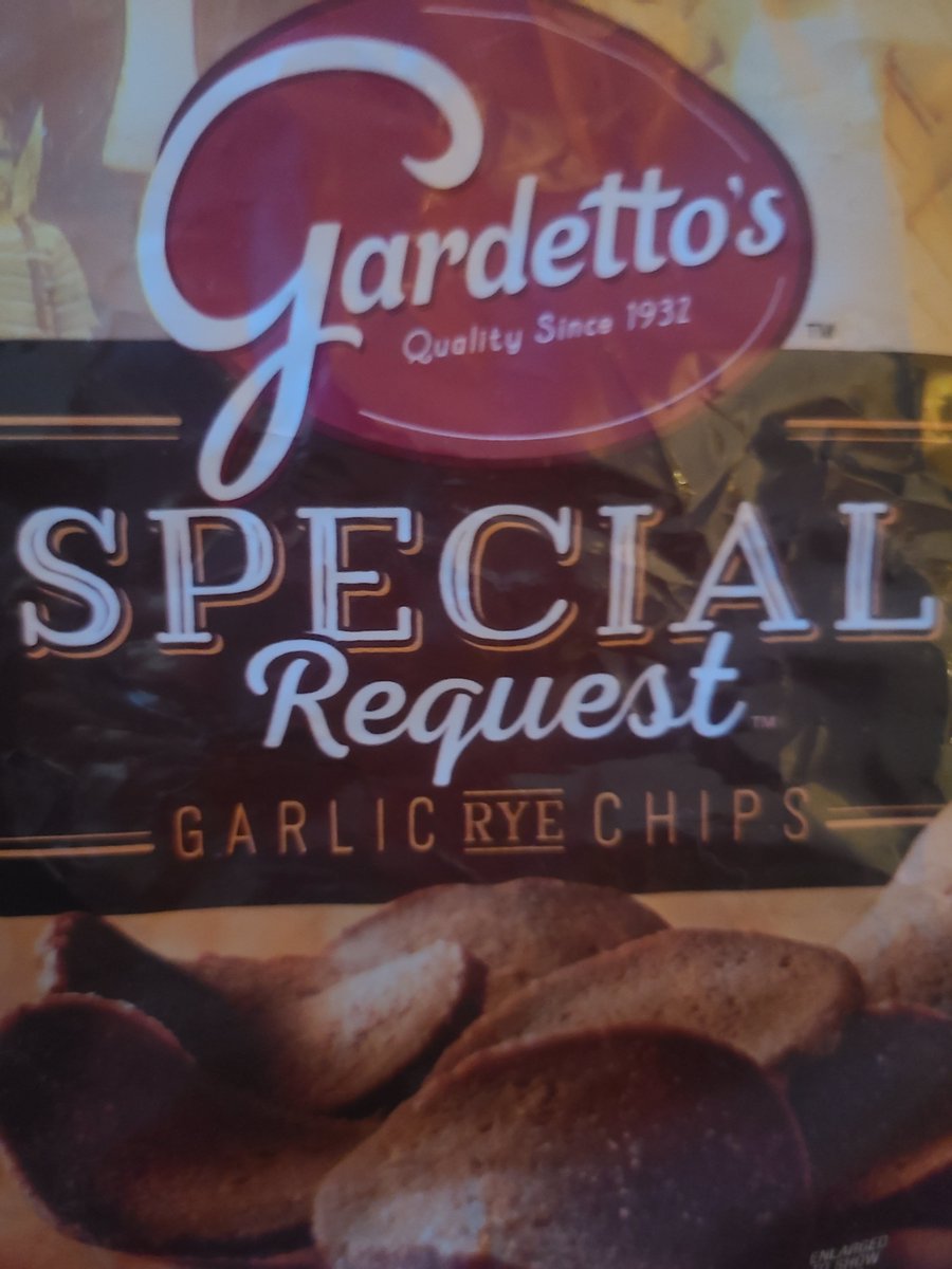 Nest_Nanaimo's tweet photo. If you know, you know @Gardettos #ryechips #score https://t.co/3AMTZKW0JX